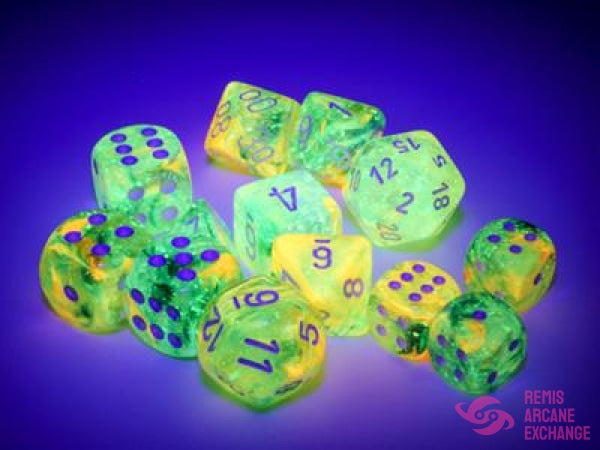Nebula: 12Mm D6 Spring/White Luminary Dice Block (36 Dice) Accessories