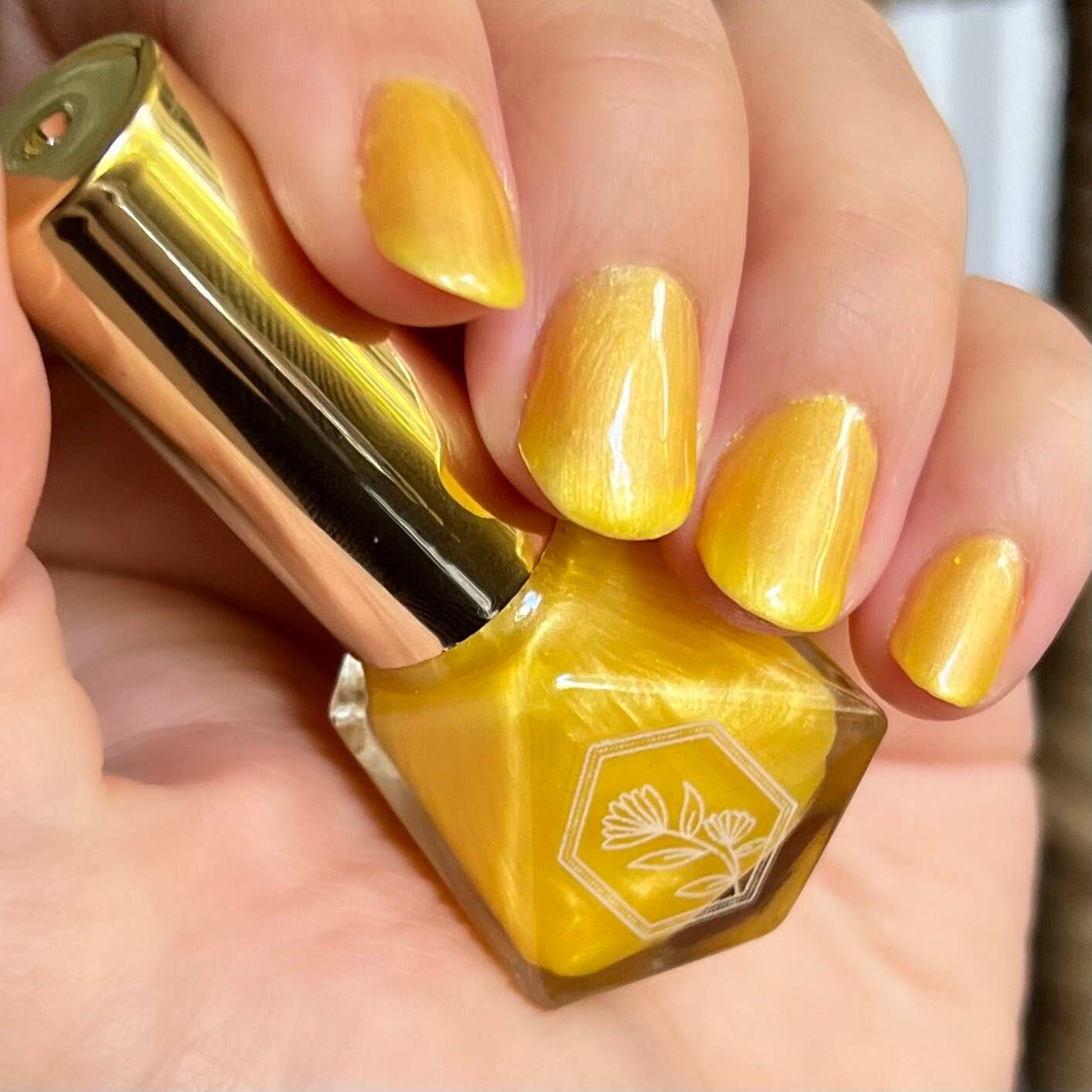 Lemon Tart - Jelly Shimmering Yellow - Nail Polish
