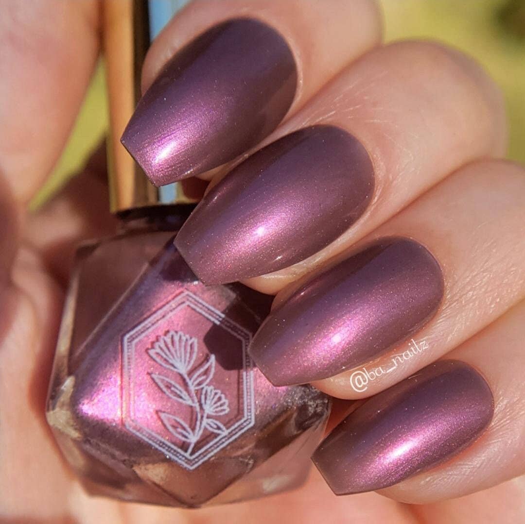 Medusa Nail Polish - Romantic Crimson - Nail Polish