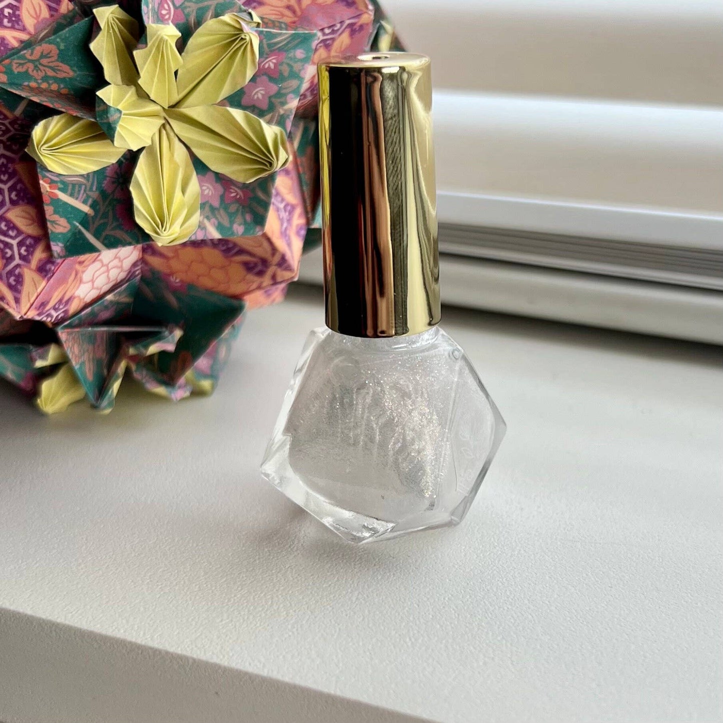 Diamond Dust - Blinding Rainbow Glitter Topper - Nail Polish