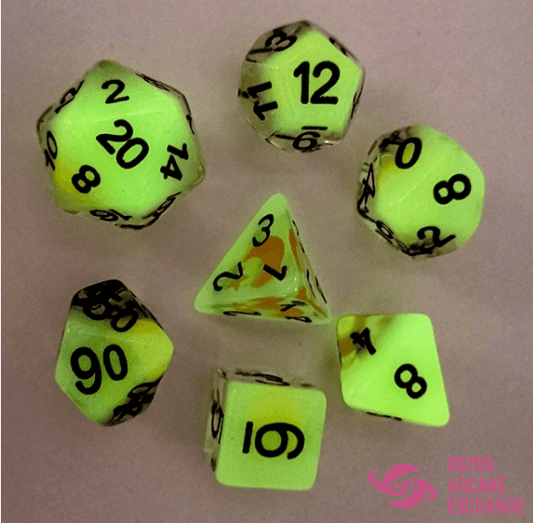 Glow In The Dark Moon & Star 7 Dice Set